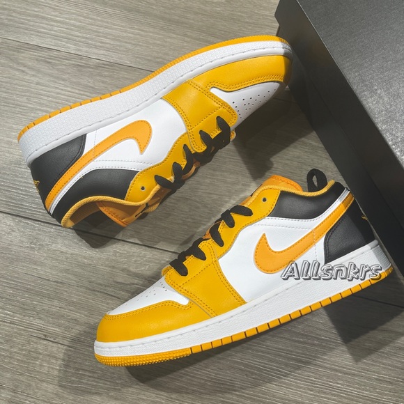 Air Jordan 1 Low GS TAXI 🚕 Shoes Sneakers - Picture 7 of 10